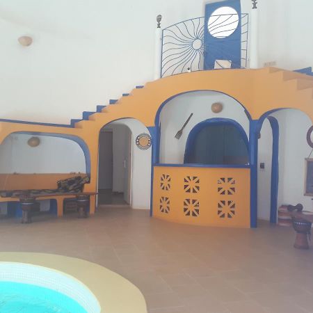La Maison Blanche Deni Biram Ndao Exterior foto